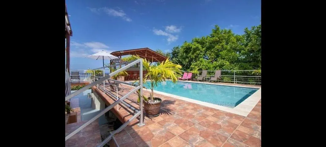 Hills Royale Villa Бухта Монтего