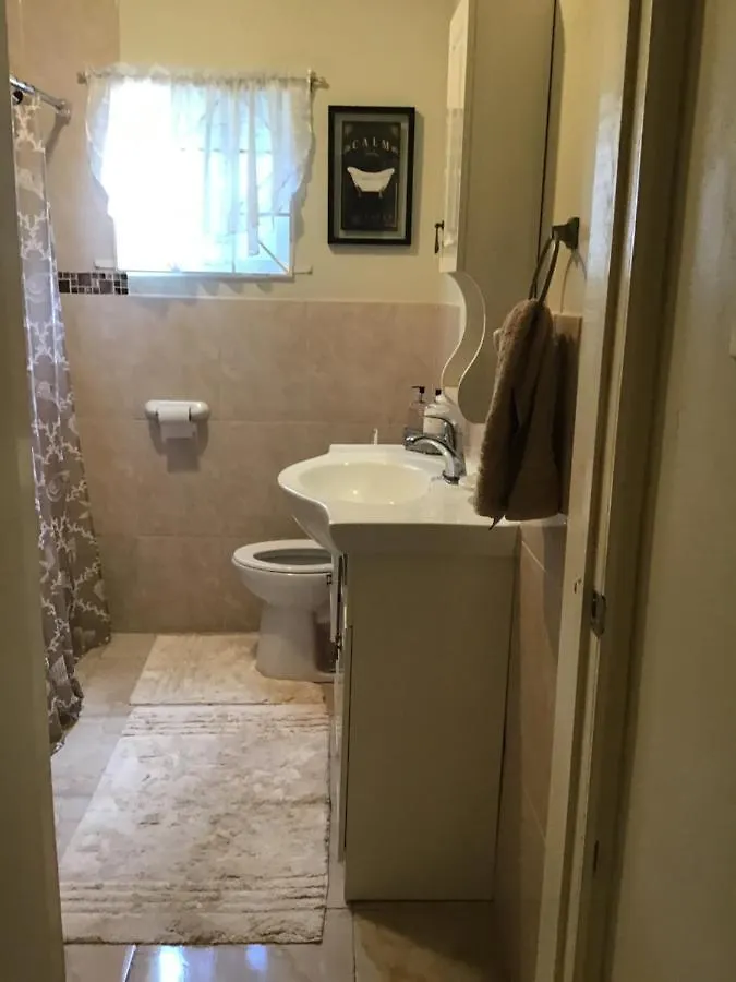 Hills Royale Villa Бухта Монтего Проживание в семье